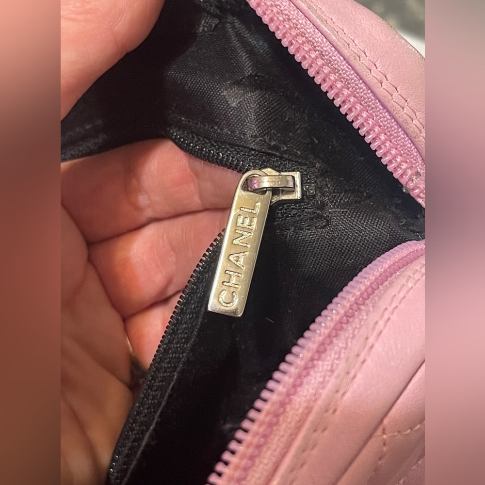 Authentic Chanel Cambon crossbody quilted Pink & black lambskin Y2K EUC - Picture 10 of 16